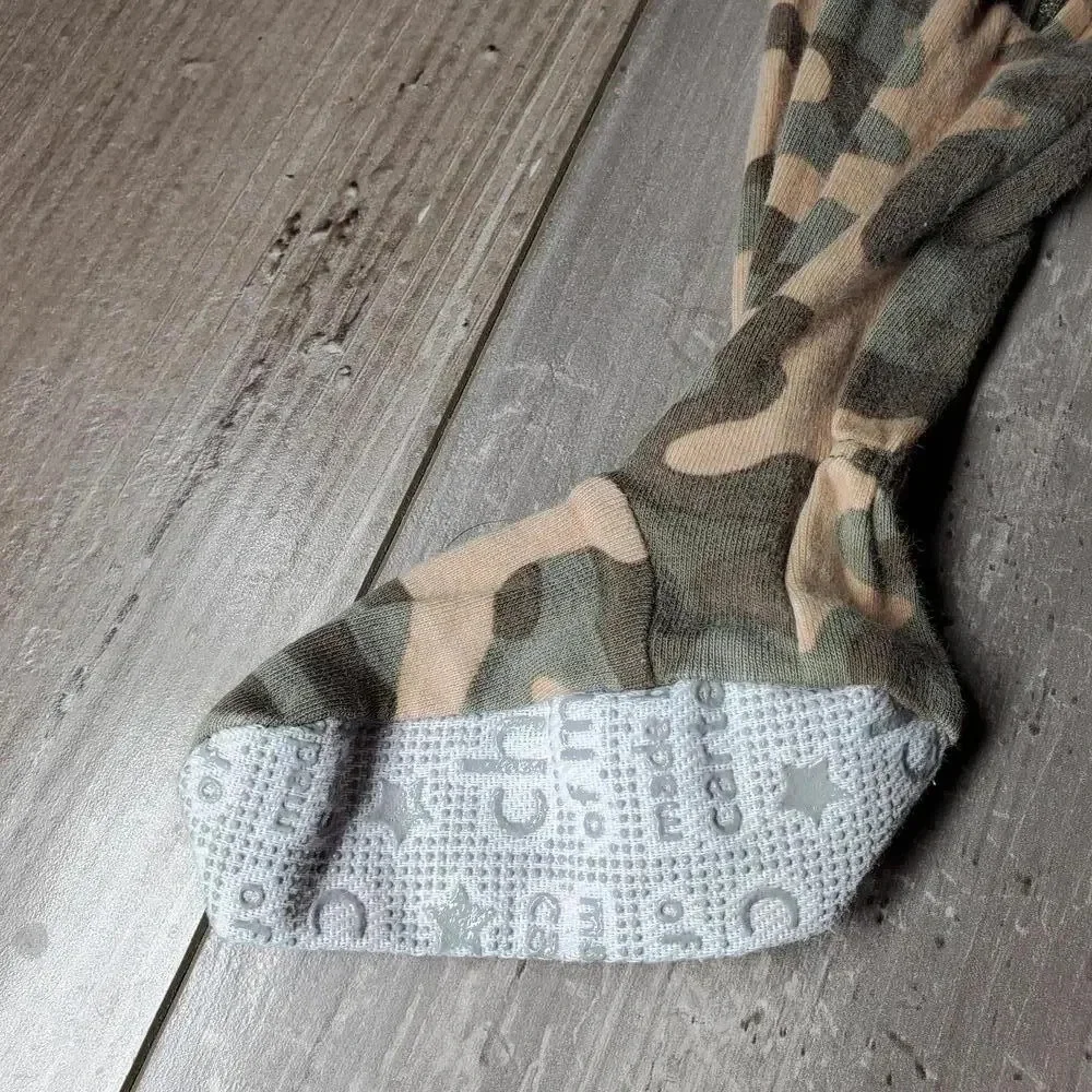 Child of Mine by Carter's Size 6-9m Green and Orange Camo Footed Sleeper GUC